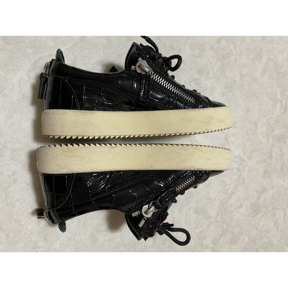 Giuseppe Zanotti patent sneakers. - Picture 4 of 8